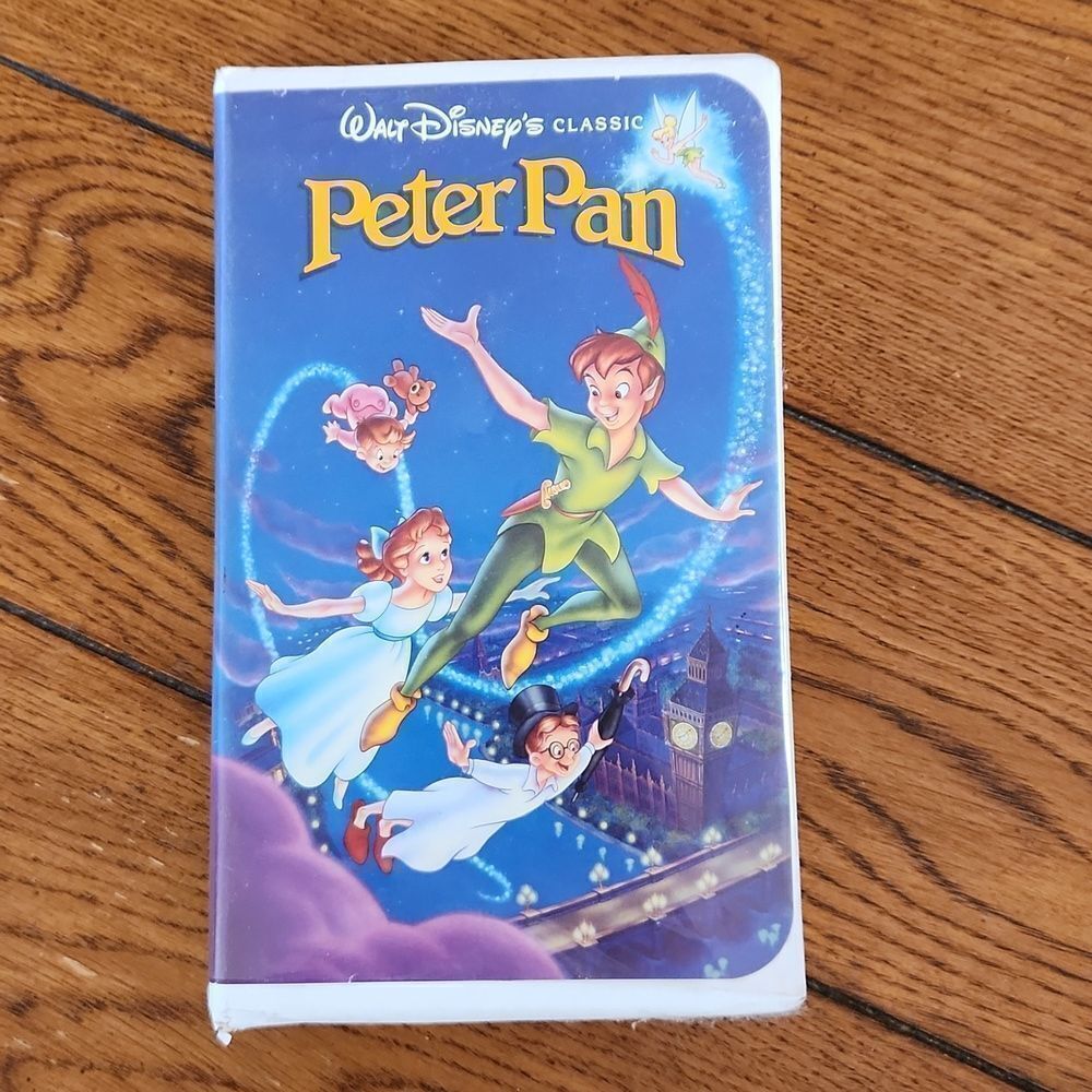 Vintage Walt Disney's Classic Peter Pan VHS tape